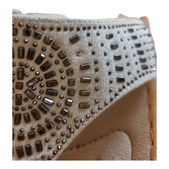 Cliff by white mountian thong sandle women's sz 8.5 white with silver accents - Picture 9 of 10